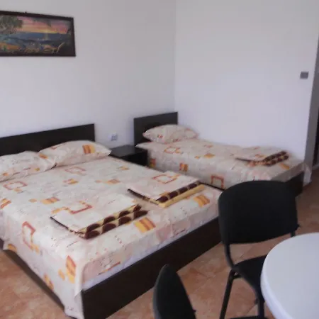 Tania Pensjonat Achtopol